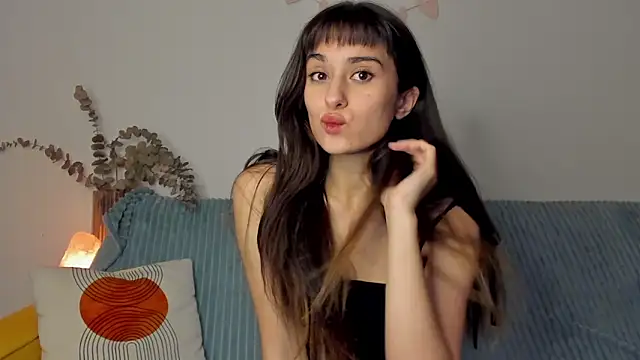 Snapshot of erika_hoiree chatting on October 26, 5:02 am erika hoiree online show from October 26, 5:02 am