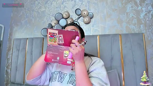 KimDevinne online show from December 21, 3:46 am