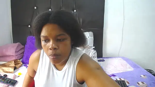 Snapshot of BigbootyNickyx chatting on March 22, 10:39 am BigbootyNickyx online show from March 22, 10:39 am