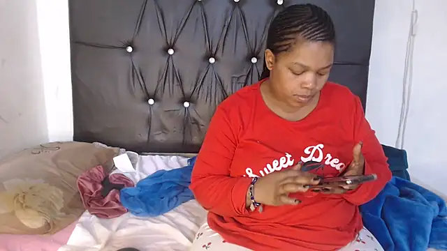 Snapshot of BigbootyNickyx chatting on September 30, 1:05 pm BigbootyNickyx online show from September 30, 1:05 pm