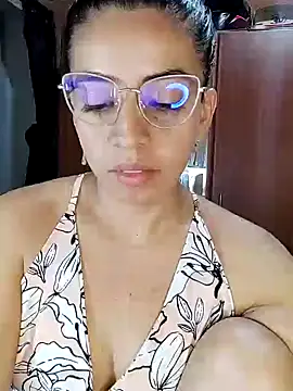 anngela01 online show from January 31, 8:12 pm