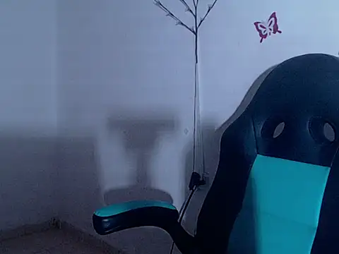 Snapshot of PAU_GOOMEZ_0809 chatting on November 19, 8:09 pm PAU GOOMEZ 0809 online show from November 19, 8:09 pm