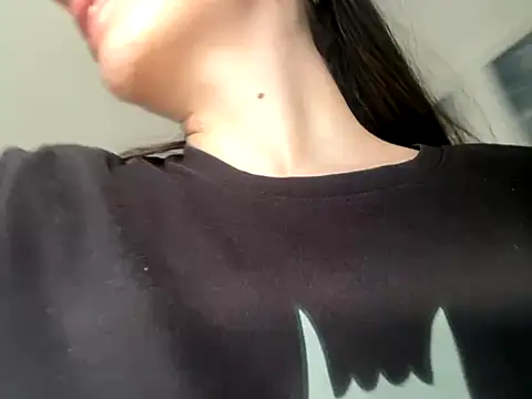 Snapshot of lunitayliam chatting on October 9, 6:17 pm lunitayliam online show from October 9, 6:17 pm