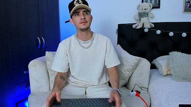 PhilipRich online show from January 9, 7:50 pm