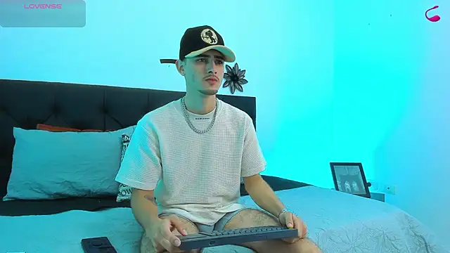 PhilipRich online show from February 25, 7:47 pm