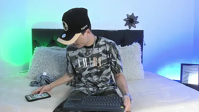 PhilipRich online show from March 18, 7:10 pm