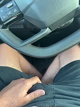 Beardedbear37 online show from July 7, 4:26 am