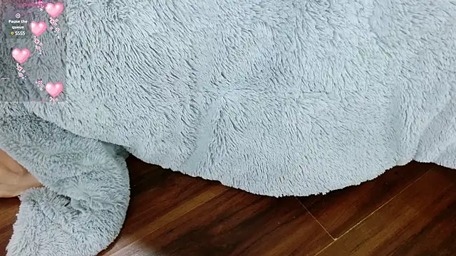 Aurora blossom   online show from January 29, 12:45 pm