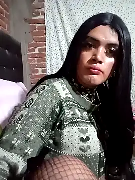 yovana13 online show from November 6, 7:42 am