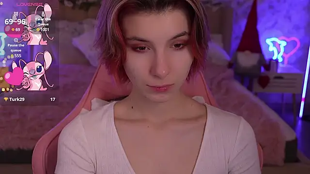 HaylaAmber online show from January 4, 12:49 pm