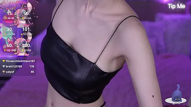 HaylaAmber online show from March 23, 4:27 am