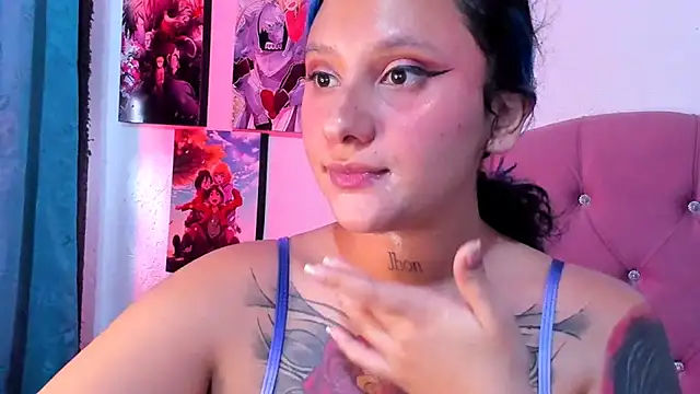 Mila nixon02 online show from April 18, 7:07 pm