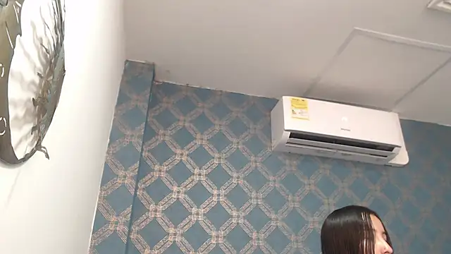 Snapshot of violeta_cute18 chatting on February 13, 6:59 pm violeta cute18 online show from February 13, 6:59 pm