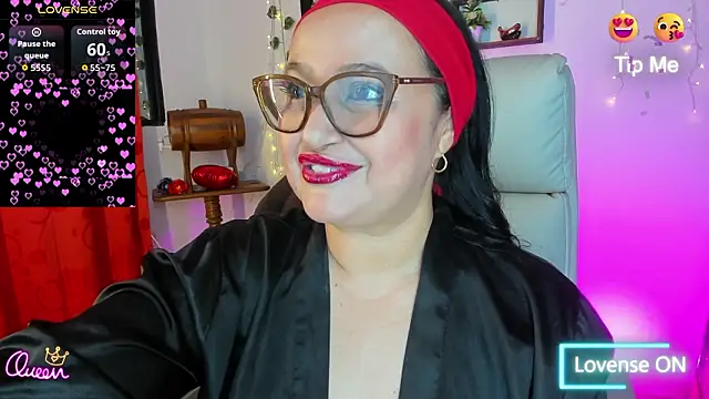 Gia Nahomi online show from March 19, 11:09 pm