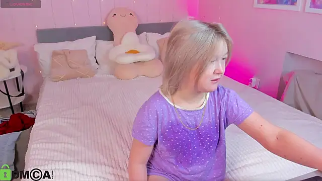 Sara Robinson online show from April 21, 2:51 am