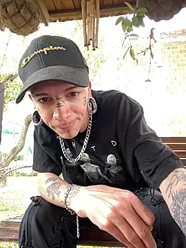 Seebohm1111 online show from December 21, 3:53 pm