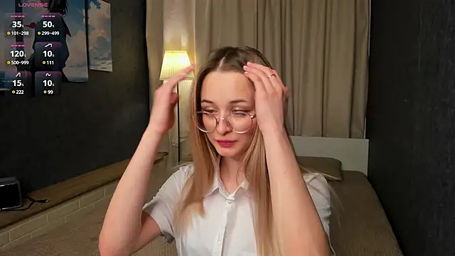 Tiffanyhunt online show from February 14, 2:23 pm