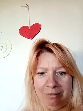 Lauri scherri online show from December 2, 12:10 pm