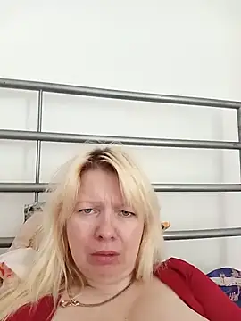 Snapshot of Lauri_scherri chatting on June 7, 12:20 pm Lauri scherri online show from June 7, 12:20 pm