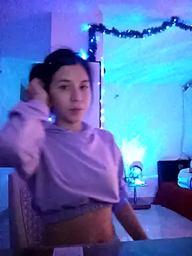 Snapshot of Dangerouspassion777 chatting on December 14, 4:34 am Dangerouspassion777 online show from December 14, 4:34 am