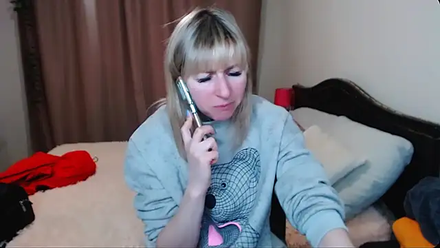 Snapshot of Incredible_Ariela chatting on January 15, 12:47 pm Incredible Ariela online show from January 15, 12:47 pm