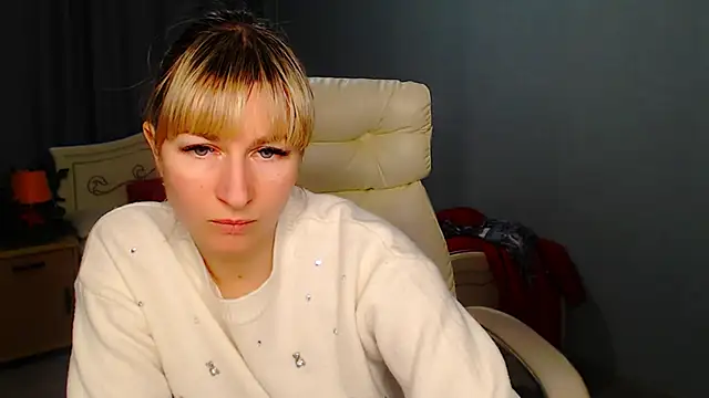 Snapshot of Incredible_Ariela chatting on January 22, 2:03 pm Incredible Ariela online show from January 22, 2:03 pm