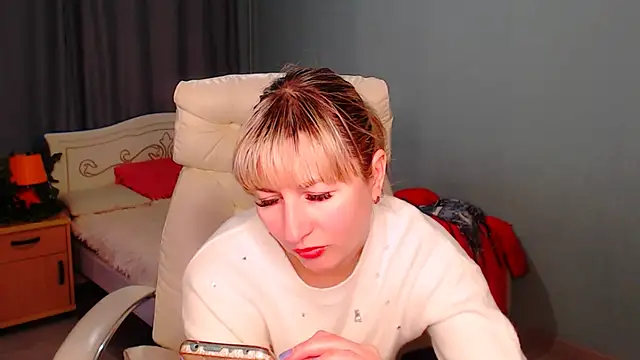 Snapshot of Incredible_Ariela chatting on January 22, 5:06 pm Incredible Ariela online show from January 22, 5:06 pm