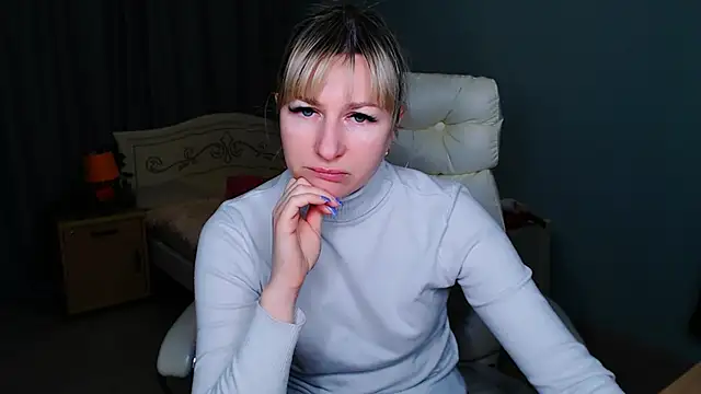 Snapshot of Incredible_Ariela chatting on February 7, 10:50 am Incredible Ariela online show from February 7, 10:50 am