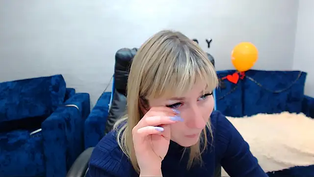 Snapshot of Incredible_Ariela chatting on February 28, 10:41 am Incredible Ariela online show from February 28, 10:41 am