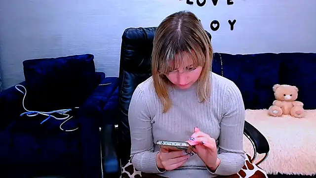 Snapshot of Incredible_Ariela chatting on September 13, 10:59 am Incredible Ariela online show from September 13, 10:59 am