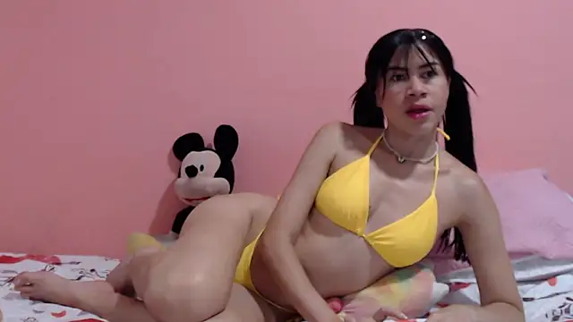 Vicky Love  online show from November 8, 1:44 pm