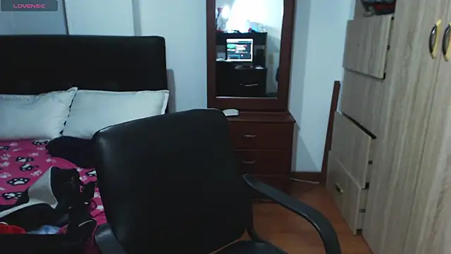 miia-big1boobs  online show from January 17, 1:57 am