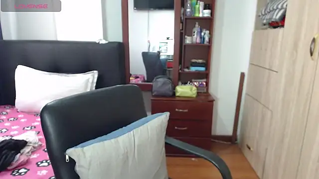 miia-big1boobs  online show from February 13, 6:27 pm