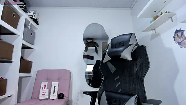 Snapshot of emily_palmeer chatting on September 27, 11:04 am emily palmeer online show from September 27, 11:04 am