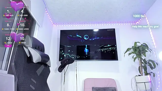 Snapshot of emily_palmeer chatting on December 1, 10:09 am emily palmeer online show from December 1, 10:09 am