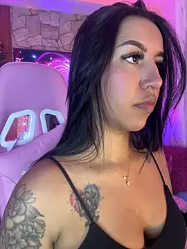 Tamara Roberts1 online show from December 21, 2:30 am