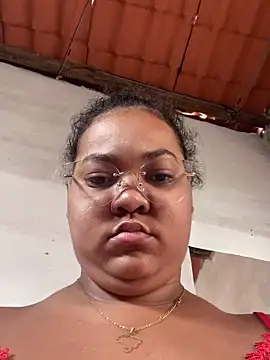 Snapshot of bela-Bunda225 chatting on February 19, 12:46 am bela-Bunda225 online show from February 19, 12:46 am