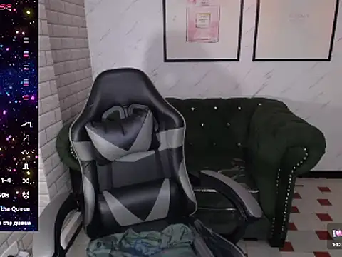 Snapshot of _Charlotte_v chatting on March 14, 5:02 pm Charlotte v online show from March 14, 5:02 pm