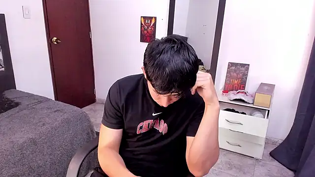 Snapshot of setsuna10 chatting on February 8, 10:29 pm setsuna10 online show from February 8, 10:29 pm