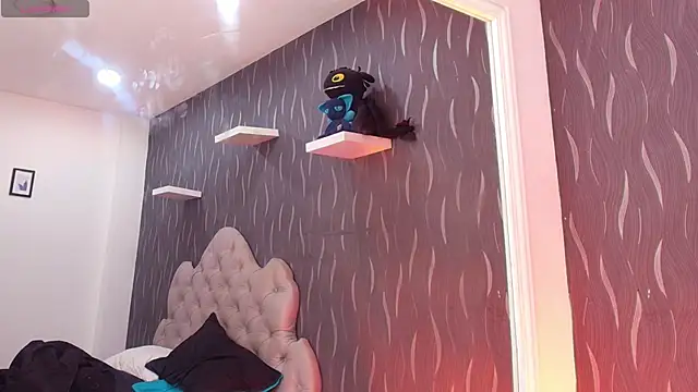 AuroraRojas online show from March 15, 10:13 am