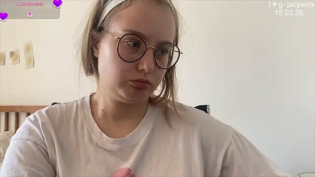 JacyWinslat online show from February 15, 7:05 am