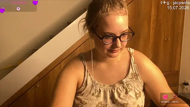 JacyWinslat online show from July 15, 8:47 pm