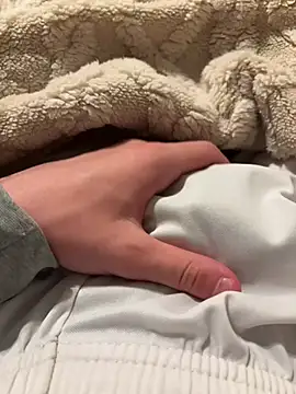 paolone79037 online show from March 2, 10:16 pm