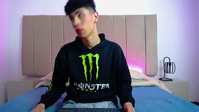 NeoRaptis online show from December 7, 3:52 pm