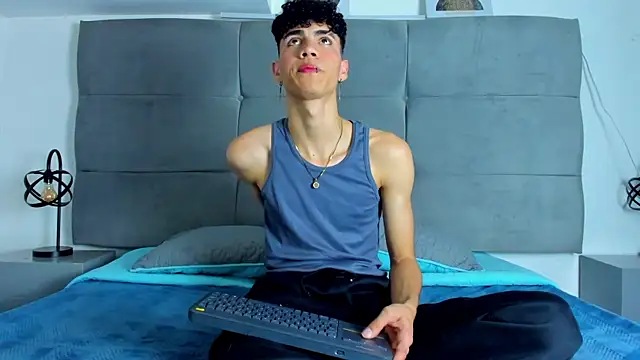 NeoRaptis online show from February 11, 8:10 pm