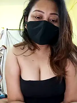 Snapshot of Cute-mona chatting on February 4, 9:07 am Cute-mona online show from February 4, 9:07 am