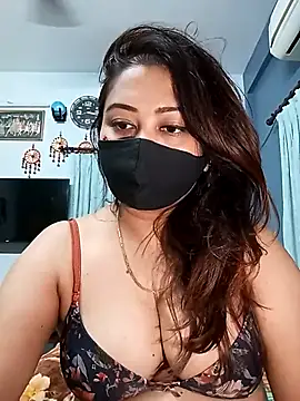 Snapshot of Cute-mona chatting on March 10, 10:45 pm Cute-mona online show from March 10, 10:45 pm