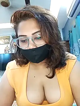 Snapshot of Cute-mona chatting on September 19, 9:54 am Cute-mona online show from September 19, 9:54 am
