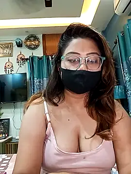 Snapshot of Cute-mona chatting on April 30, 10:43 am Cute-mona online show from April 30, 10:43 am