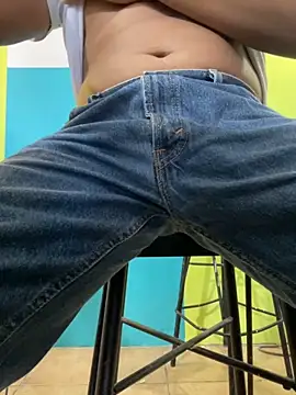 Snapshot of Brianmayers7 chatting on October 13, 8:31 pm Brianmayers7 online show from October 13, 8:31 pm